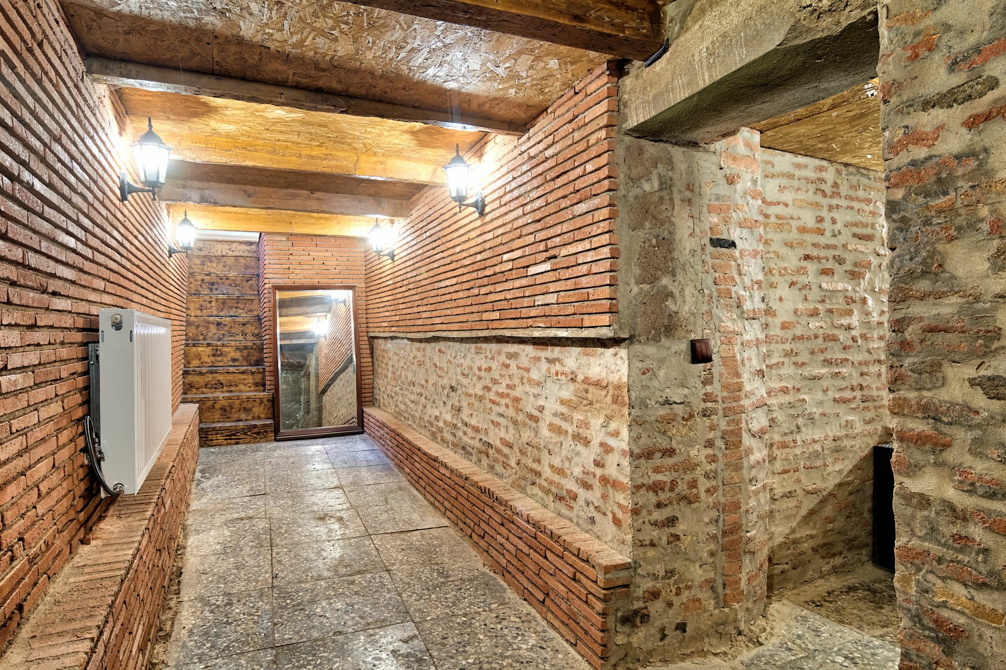 ホテル Q&B House ティビリシ エクステリア 写真